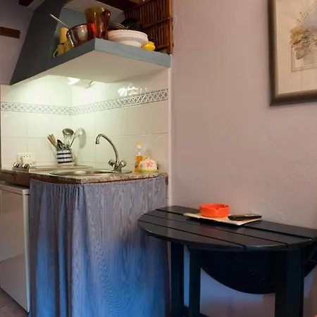 Charming In - 28 M² Apartment Robledillo De Gata